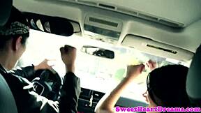 i'm a teen lesbian lover licking my babe's cunt, natural tits and all