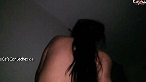 mi companera de cuarto se mete a mi cama para follar toda la noche