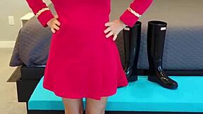 Boldly Going Into Fetish Roleplay With Redhead Petite Milf