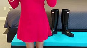 Boldly Going Into Fetish Roleplay With Redhead Petite Milf