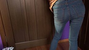 Tattooed Babe Fingers Herself While Shaking That Juicy Ass