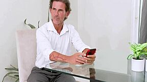 katarina's big booty seduces senator