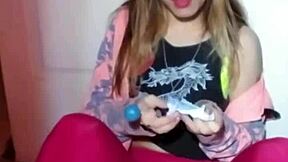 bonneyuwu เล่นลูกอม 25 อันในวิดีโอโซโล่สวย