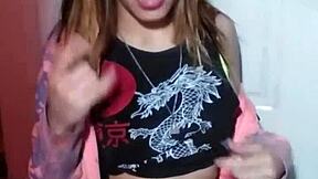 bonneyuwu plays with 25 lollipops in cute solo vid