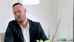 katarina's big booty seduces senator