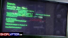 Trick-Or-Shoplift Bust With Jenna Starr And Khloe!