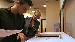 Watch the blonde cougar take deep anal fisting