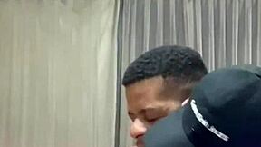 Fudendo com o desconhecido da academia, so hot talking dirty! 💦