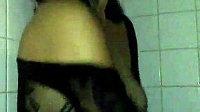 Is Brook Starr a shower slut? Petite ebony latina milf in golden shower blowjob.