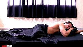 Morena Gostosa Safada Takes Intense Anal with Muscular Dotado