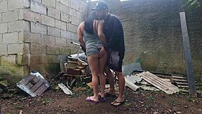 Comendo Garota na Festa nos Fundos do Sítio 😜