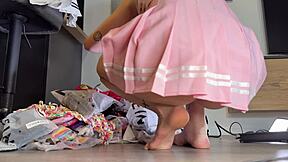 Hot Redhead College Girl Tries Fashion, Ends in Casting