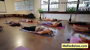 Does This Natural Beauty Blonde Slut Love Big Cum Loads In Yoga? Lindsey Lakes And Johnny Love