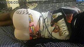 Teen 18+ ass show with farting details