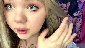 Babe muda 18+ pirang makan pepek untuk suami cuckold selepas parti