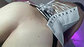 le puse el corset de mi mujer a mi empleada y la folle como si fuera mi esposa al final la llene de semen por puta full on xred sheer 2