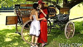 Hé, ezek a alig nagykorú tini 18+ csajok vágynak forró leszbikus szórakozásra