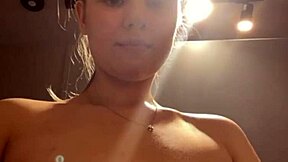 I’m overwhelmed by my first public squirting experience!