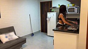 Oh My! L Dro Maid Takes It Deep!