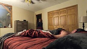 Jeg sværger, stedatter sneg sig ind og blev vild med stedfar