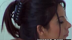 yo, candi coxx's sudsy public show is hot! 😍