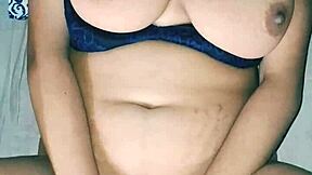 Big boobs desi Indian bhabhi moans wetly in juicy armpit play