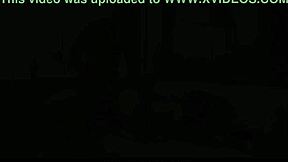 Drobna služkinja Jade Valentine jo jebe veliki kurac klienta Danny Mountain