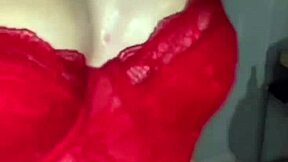 Horny british slut plays naughty solo!