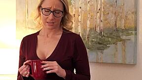 black lesbian teen 18+ hooks up with stepmom