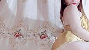 viet teen 18+, wanna show me your bigo dance moves now?