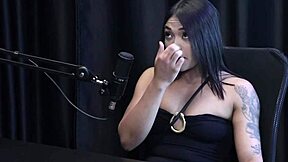 Jordanna Gomes asks money for mom while creating porn content in fitness area