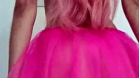 the sex fairy shakes her ass solo