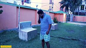 Cheating girlfriend bangs hard in front of ex-lover for revenge. Hot action unfolds.