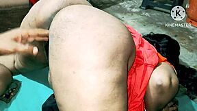 INDIAN BHABHI GETS CHUDAI WITH HINDI AUDIO