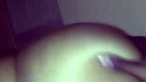 بتدي راس صغير زي خريجة، يا لهوي! 🔥