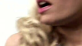 Anna Lovato calls assistant for hot lesbian sex!