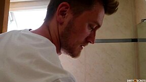 Wow, my foreign friend fucks my stepmom!