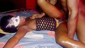 this sexy afrocentric stripper hits town and shows off her skills backing that ass up on dick like a pro