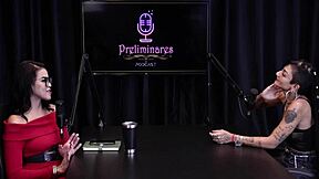 Tirou A Roupa Após A Convidada Falar Que Faz Conteúdo De Rotina Nas Redes Sociais Tem Muito Fé Na Cidade E Não Deixa As Coisas Te Afectar - Caroleta Roots Watch On Sheer Red