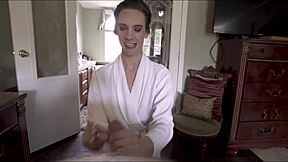 FRIENDS HOT MOM NEEDS MONEY!