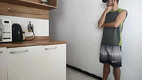 enquanto marido no banho, transei com amigo dele em sexo arriscado