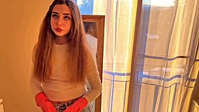 Your tight jeans drive me crazy, girl!