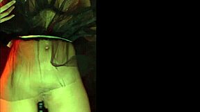 soy adicta al anal, me folla el vecino en halloween?