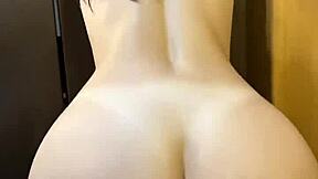 lap dance from college girl fresh out of the shower