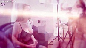 Lesbian massage session turns wet and messy with toys 😏