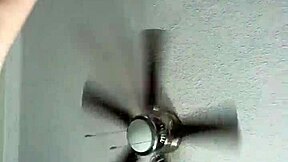 Empino a mi hermanastra y me vengo en su vagina.