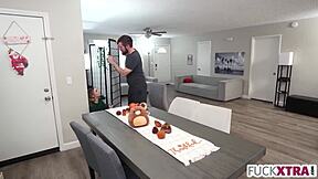 Adolescente Pequena 18+ Flagrou Irmão Alto em Ação