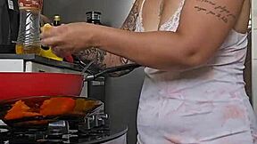 Pregnant Woman Showing Off Her Body!