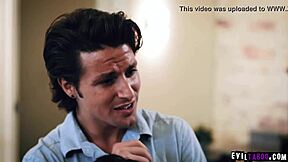 Ond Katie Morgan manipulerer naive Kylie Rocket