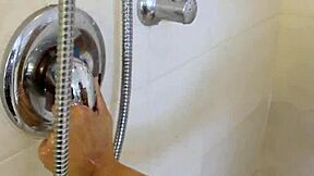 Showering Stepteen 18+ Sucks